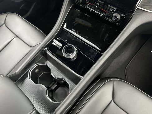 New 2025 Jeep Grand Cherokee Limited image 23