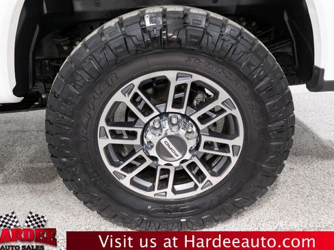 Used 2025 Ford F250 Platinum w/ Platinum Plus Package image 10