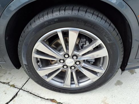 Used 2021 Cadillac XT6 Premium Luxury FWD image 7