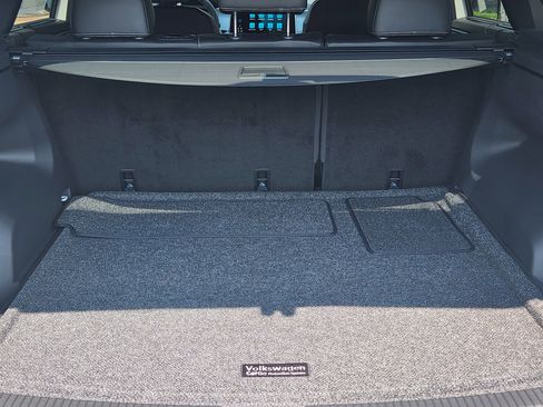 New 2026 Volkswagen Atlas Cross Sport SE image 22