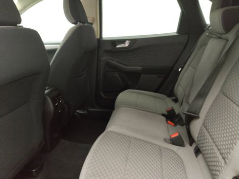 Used 2020 Ford Escape SE FWD image 18