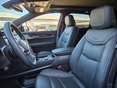 Certified 2025 Cadillac XT5 Premium Luxury image 27