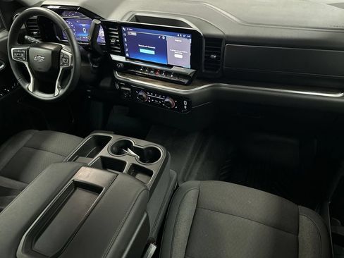 Used 2025 Chevrolet Silverado 1500 RST w/ Z71 Off-Road Package AWD/4WD image 12