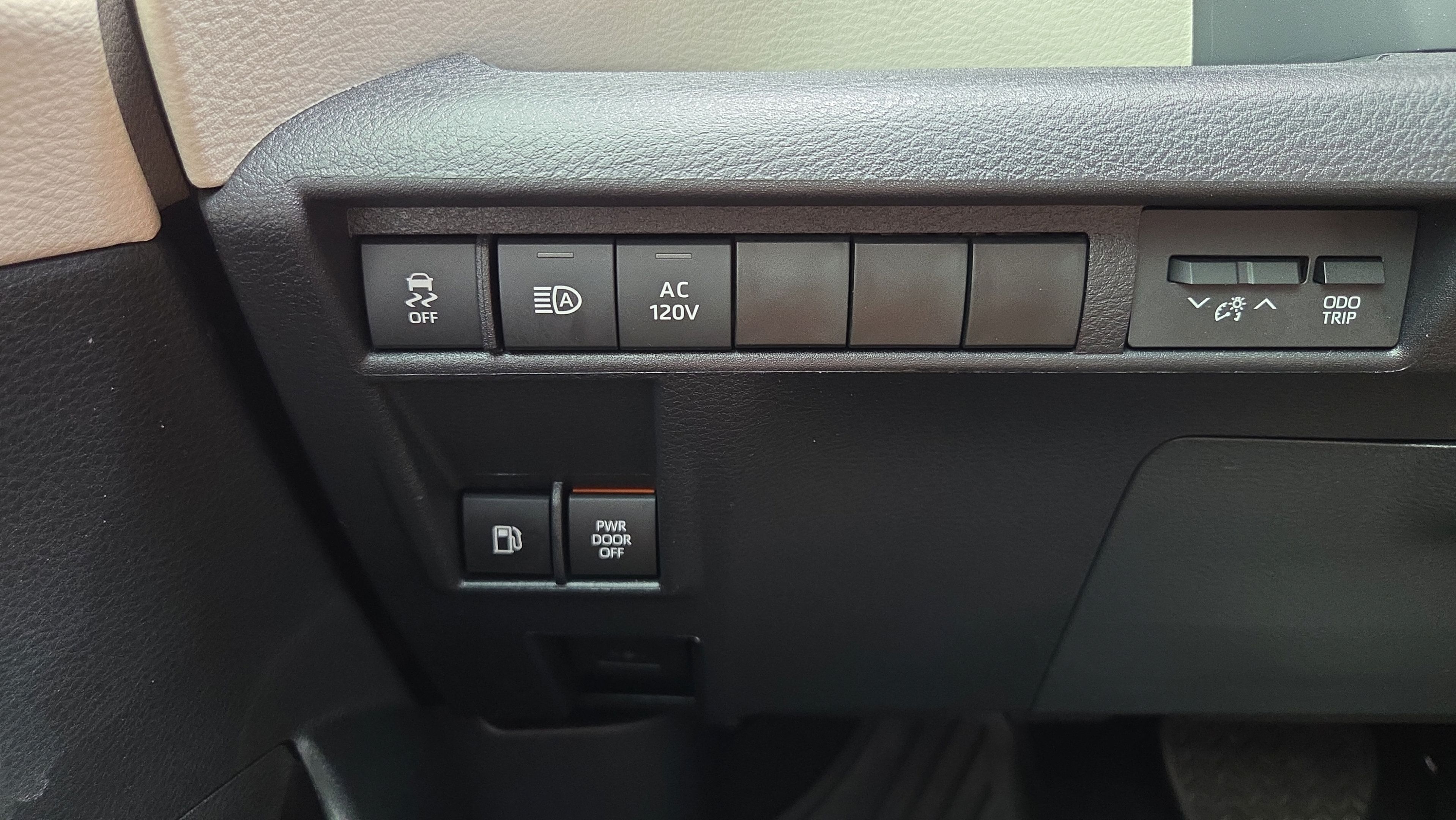Certified 2026 Toyota Sienna Limited AWD/4WD image 22