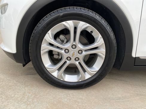 Used 2019 Chevrolet Bolt LT FWD image 26