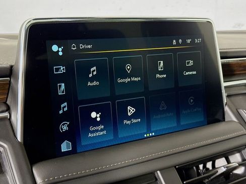 Used 2024 Chevrolet Suburban High Country w/ Advanced Technology Package image 18