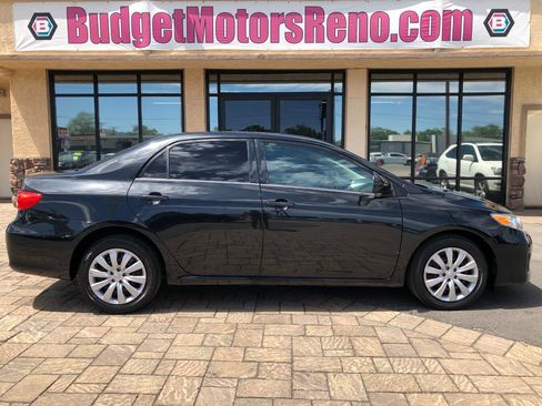 Used 2013 Toyota Corolla LE FWD image 1
