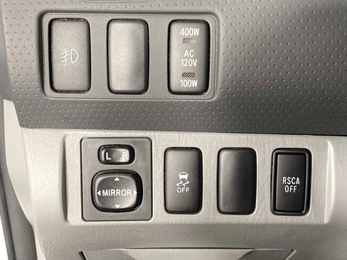 Used 2015 Toyota Tacoma Base w/ TRD Sport Package image 19