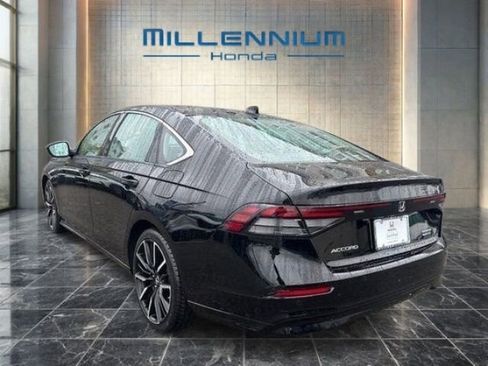 Used 2023 Honda Accord Touring image 16