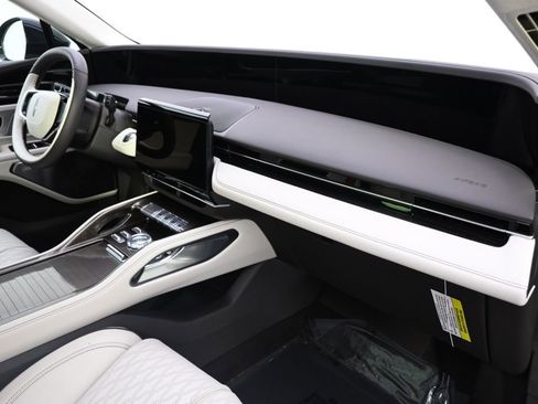 New 2026 Lincoln Nautilus Black Label AWD/4WD image 15