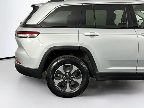 Used 2022 Jeep Grand Cherokee Limited 4xe image 46