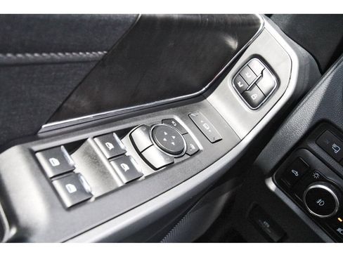 Used 2023 Ford F250 Lariat w/ Sport Appearance Package AWD/4WD image 19
