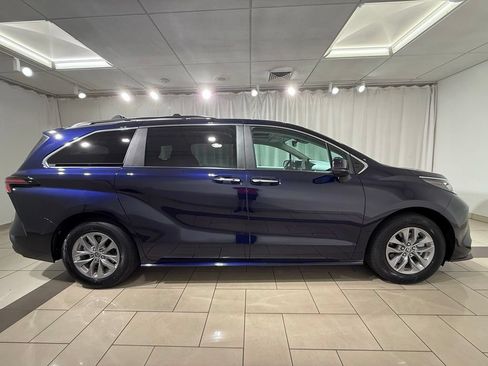 Certified 2025 Toyota Sienna XLE w/ XLE Plus Package AWD/4WD image 6