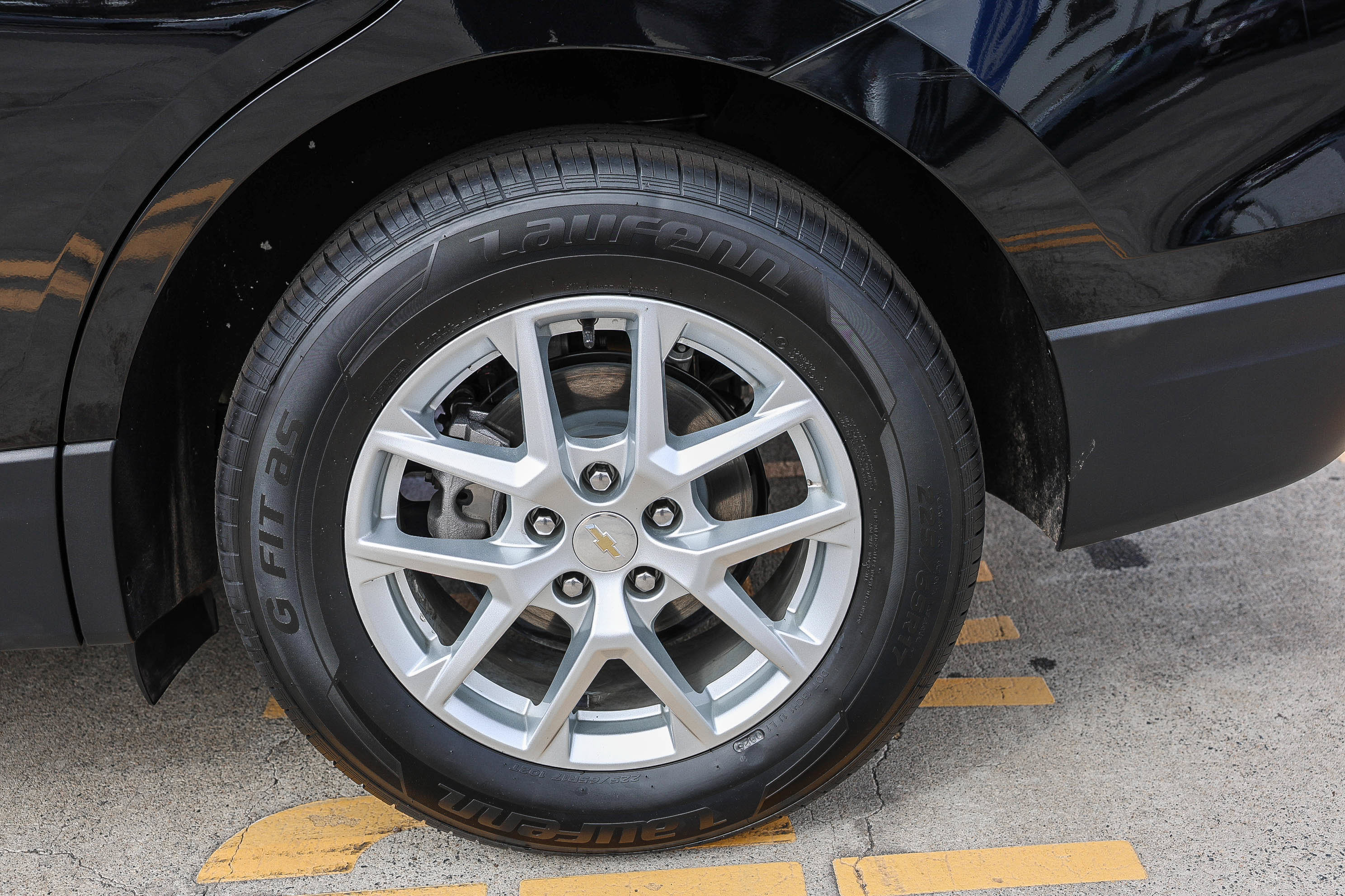 Used 2024 Chevrolet Equinox LS FWD image 27