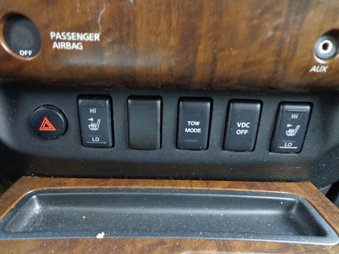 Used 2011 Nissan Titan SL w/ SL Max Utility Pkg image 21