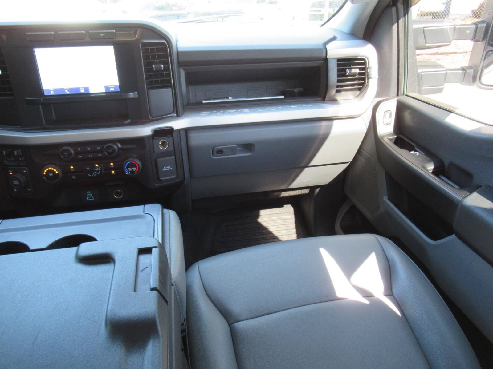 Used 2024 Ford F250 XL w/ XL Chrome Package AWD/4WD image 14