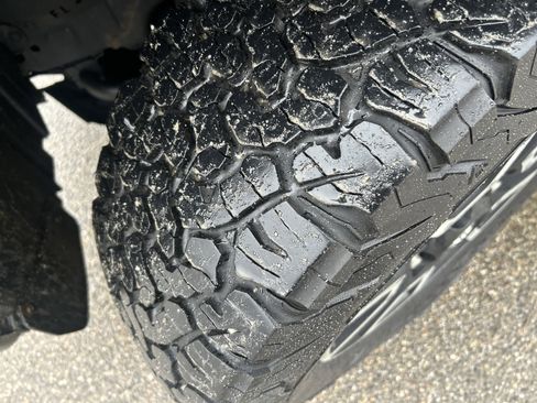 Used 2019 Toyota Tundra SR5 w/ TRD Off Road Package image 13