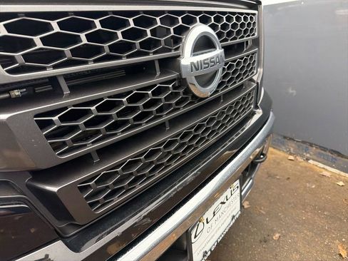 Used 2021 Nissan Titan SV w/ SV Convenience Package AWD/4WD image 30