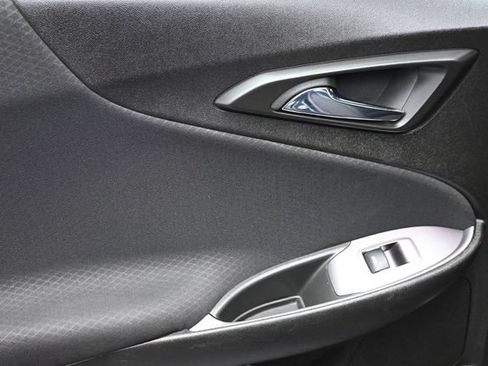 Used 2023 Chevrolet Malibu LT FWD image 9