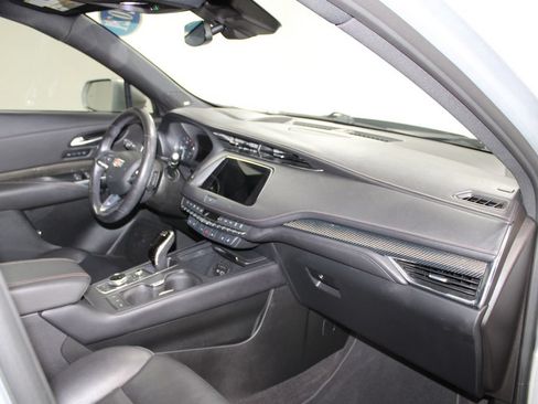 Used 2021 Cadillac XT4 Sport FWD image 27