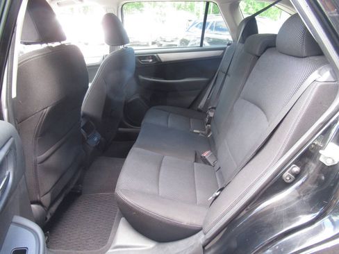 Used 2018 Subaru Outback 2.5i Premium AWD/4WD image 14