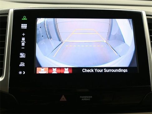 Used 2016 Honda Pilot Touring image 19