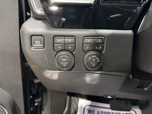 New 2026 Chevrolet Silverado 1500 LT Trail Boss w/ LT Trail Boss Premium Package AWD/4WD image 22