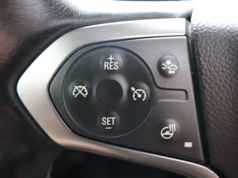 Used 2016 Chevrolet Suburban LT AWD/4WD image 32