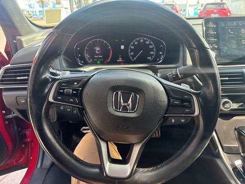 Used 2018 Honda Accord Sport image 10