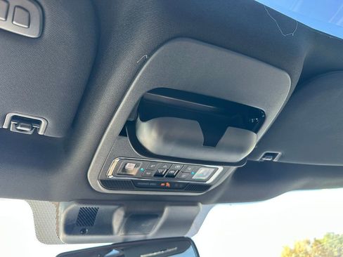 New 2025 Ford F150 Lariat w/ Equipment Group 502A High image 99