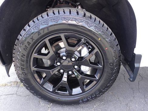 Used 2024 Chevrolet Silverado 1500 W/T w/ WT Value Package AWD/4WD image 52
