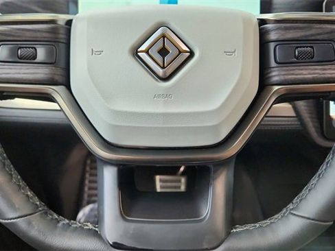 Used 2024 Rivian R1S Launch Edition image 45