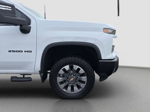 Used 2024 Chevrolet Silverado 2500 Custom w/ Custom Value Package AWD/4WD image 23