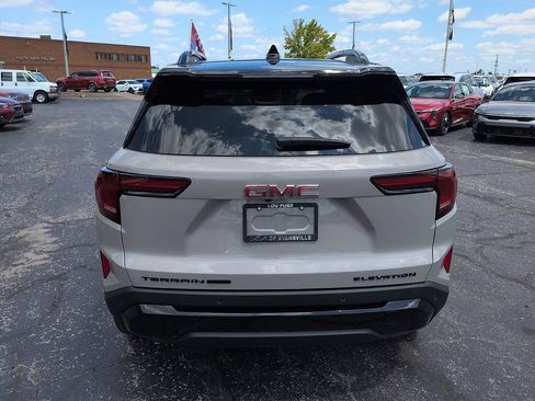 Used 2026 GMC Terrain Elevation w/ Black Edition AWD/4WD image 6