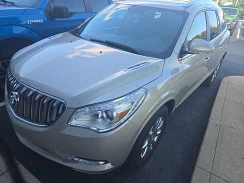 Used 2014 Buick Enclave Leather FWD image 2
