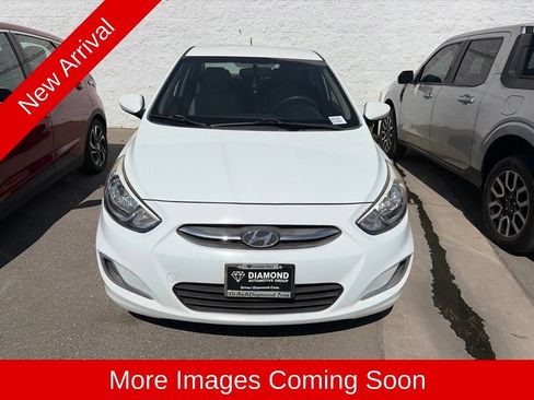 Used 2016 Hyundai Accent SE FWD image 2