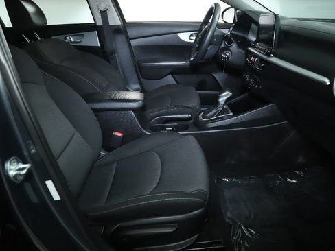 Used 2023 Kia Forte LXS FWD image 33