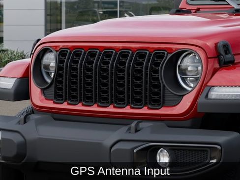 Used 2025 Jeep Gladiator Sport AWD/4WD image 13
