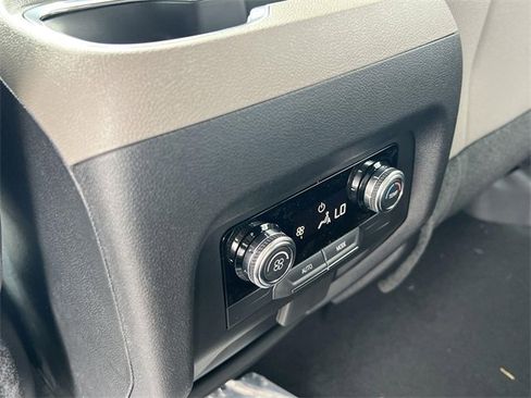New 2025 GMC Acadia Elevation image 26