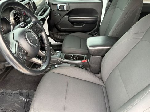 Used 2021 Jeep Gladiator Sport AWD/4WD image 15