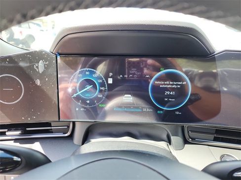 New 2025 Hyundai Elantra SEL image 26