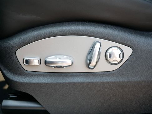 New 2025 Porsche Macan S image 14