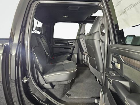 New 2026 RAM 2500 Laramie AWD/4WD image 37