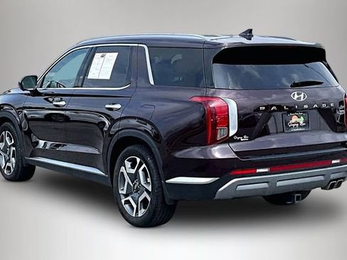 Used 2025 Hyundai Palisade Limited AWD/4WD image 4