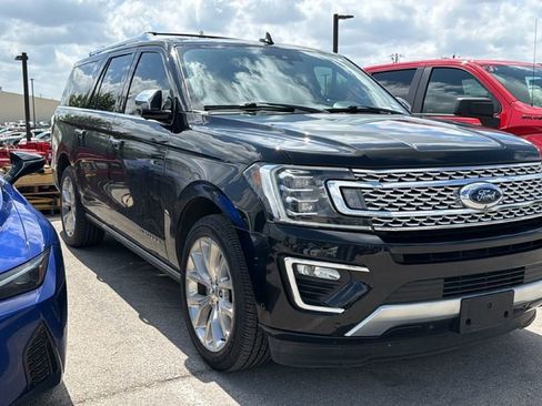 Used 2019 Ford Expedition Max Platinum RWD image 3