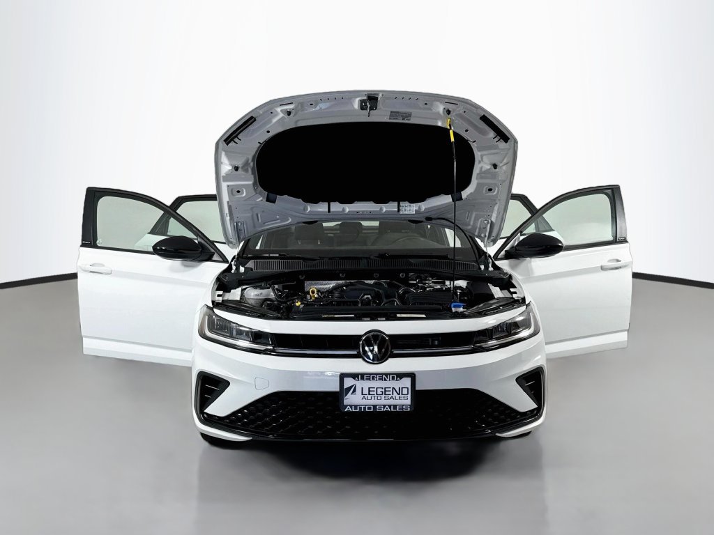 Used 2025 Volkswagen Jetta Sport FWD image 19