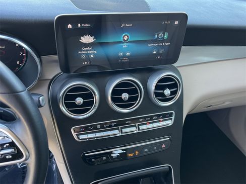 Used 2022 Mercedes-Benz GLC 300 image 16