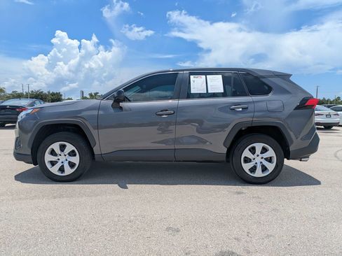 Used 2024 Toyota RAV4 LE FWD image 7