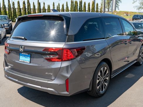 New 2026 Honda Odyssey Elite image 6