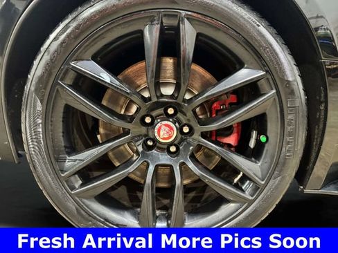 Used 2016 Jaguar F-TYPE R image 27